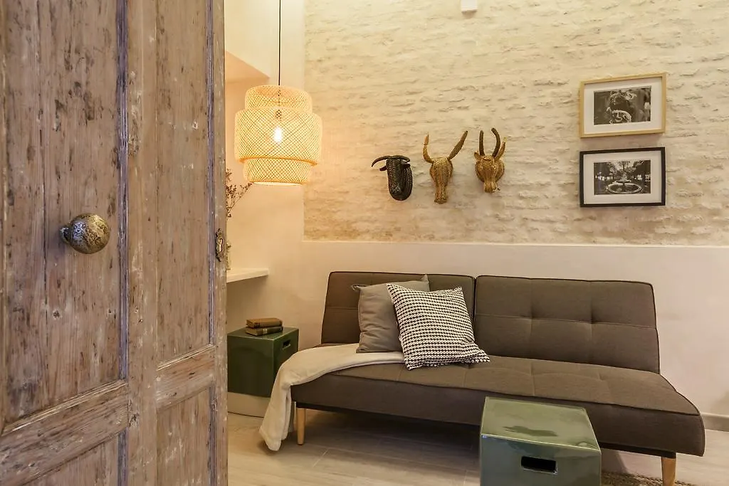 Tomas Ibarra Pool & Luxury Apartment Seville