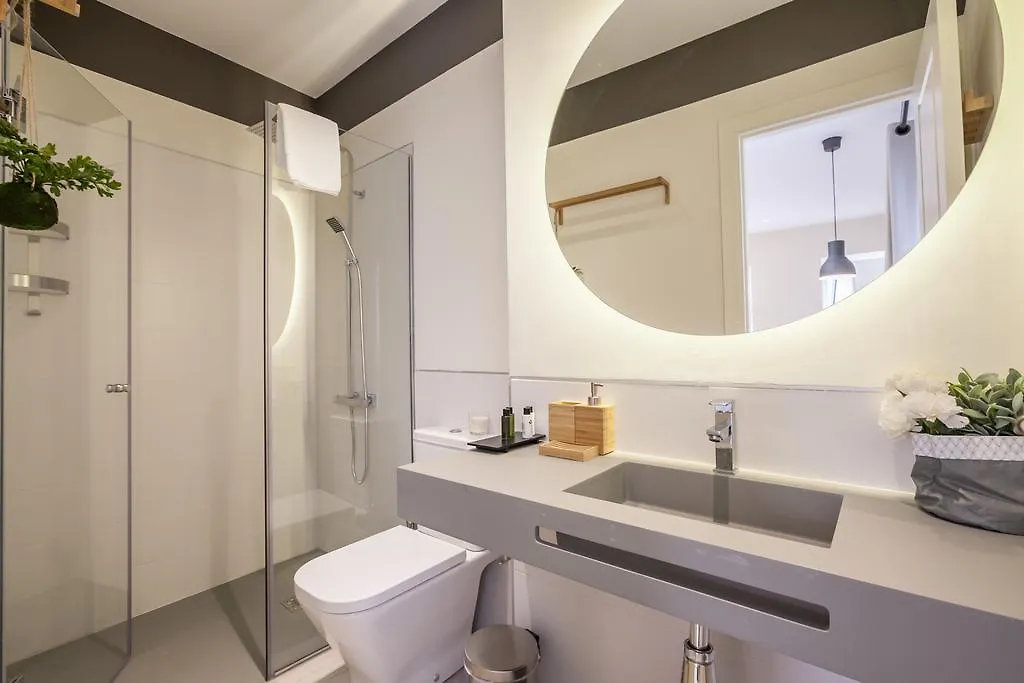 Tomas Ibarra Pool & Luxury Apartment Seville Spain