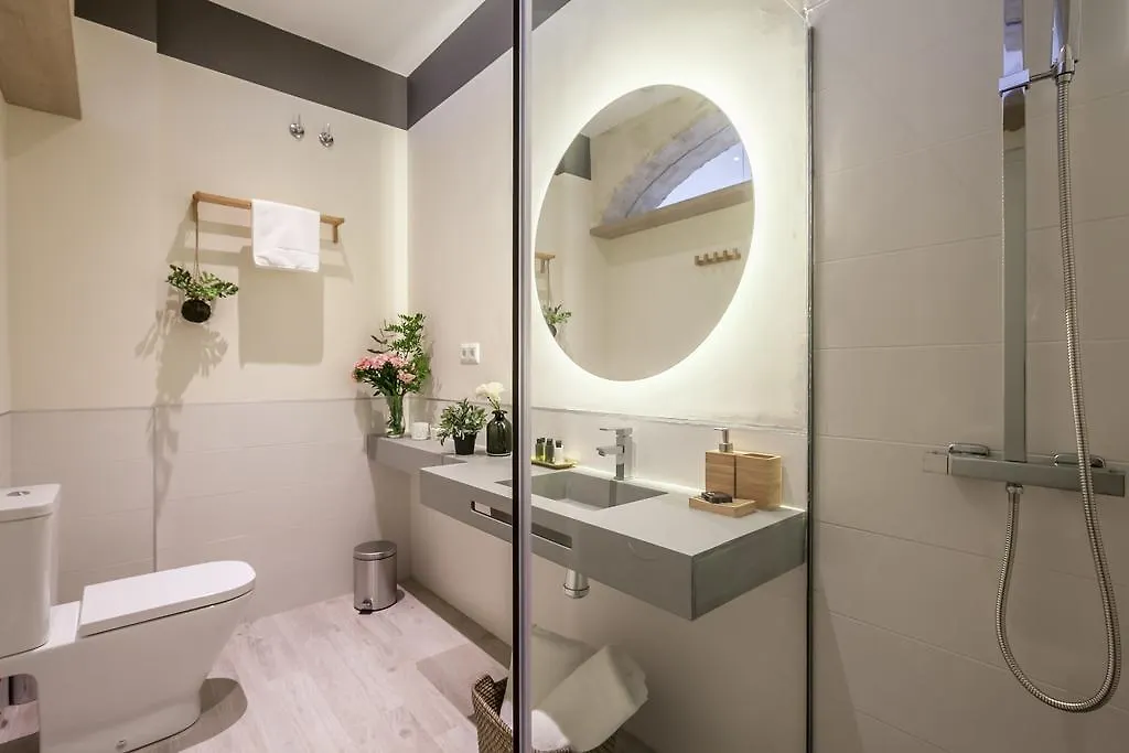 Tomas Ibarra Pool & Luxury Apartment Seville