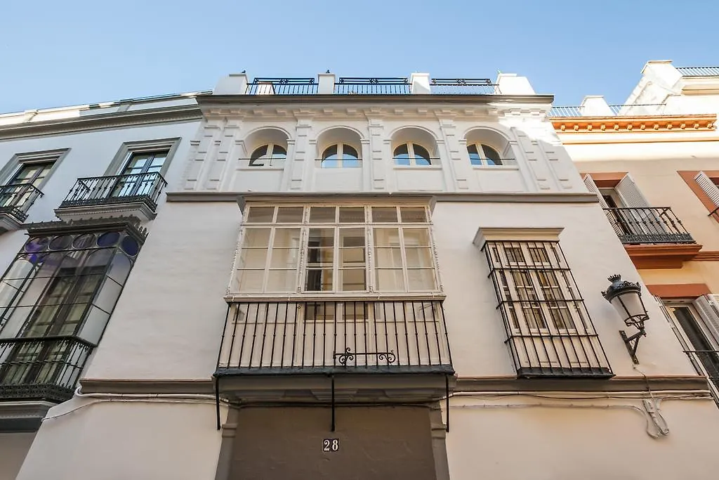 Tomas Ibarra Pool & Luxury Apartment Seville Spain